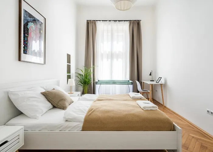 Sunny Colors شقة بودابست