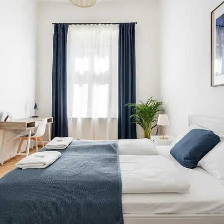 Sunny Colors Budapešť